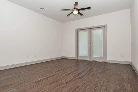 Avanti-Legacy-Emerald-Point 30